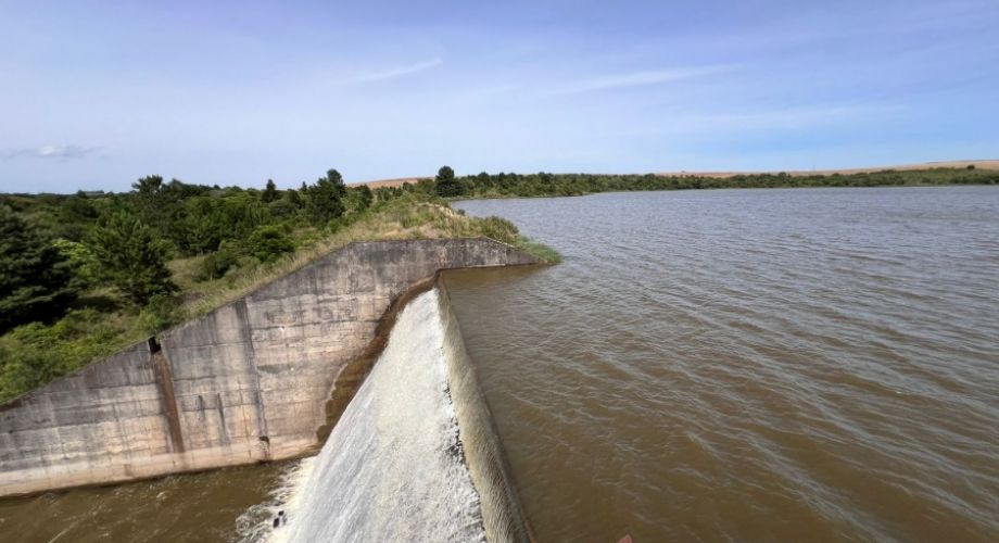 Plano Verão da Corsan terá medidas inéditas para combater falta de água da  Serra ao Litoral